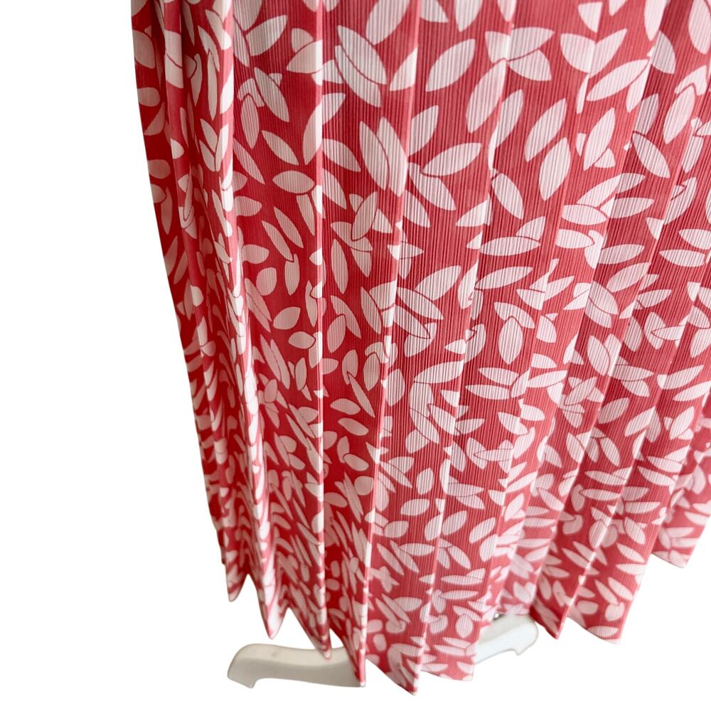 Vintage 80's Diane von Fursteneberg Pleated Leaf Print Blouson Midi Dress 10 - Picture 4 of 10